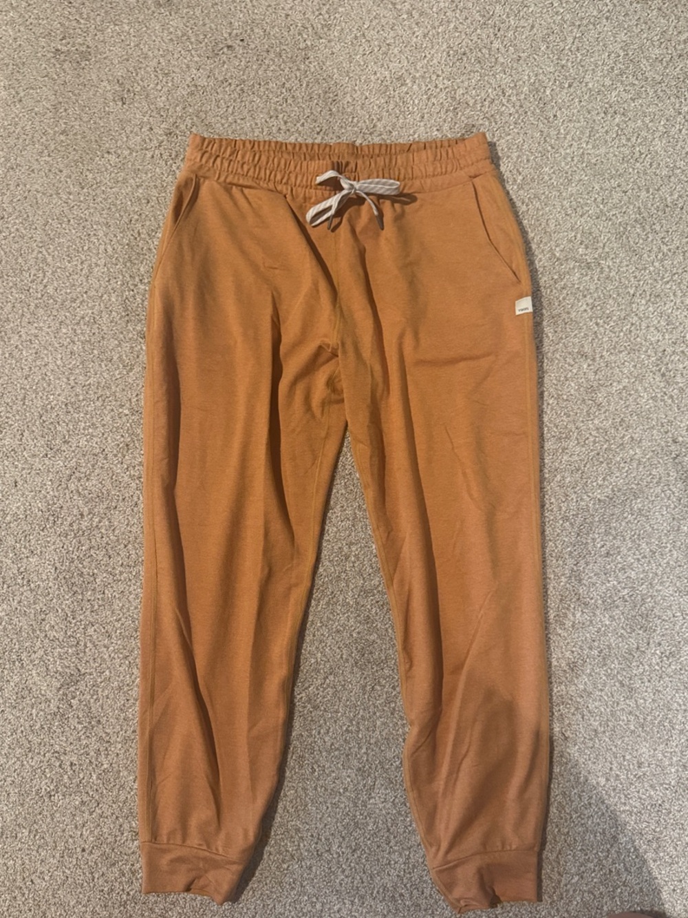 Vuori Women's Track Joggers in Camel/Tan with Contrast Drawstring